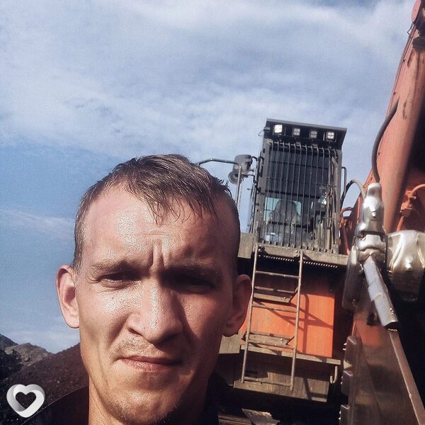 Дмитрий, 32, Белове — анкета №2834076