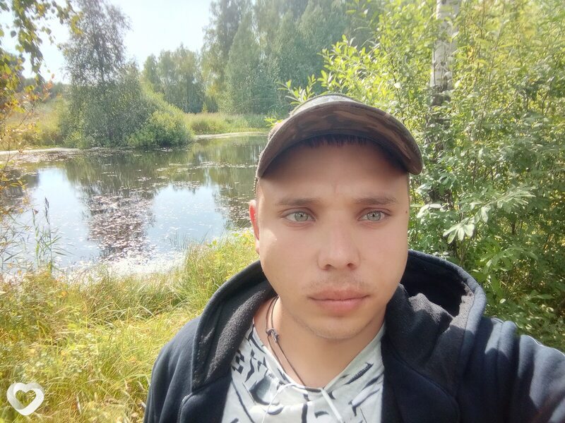 Кирилл, 24, Донецке — анкета №2835104