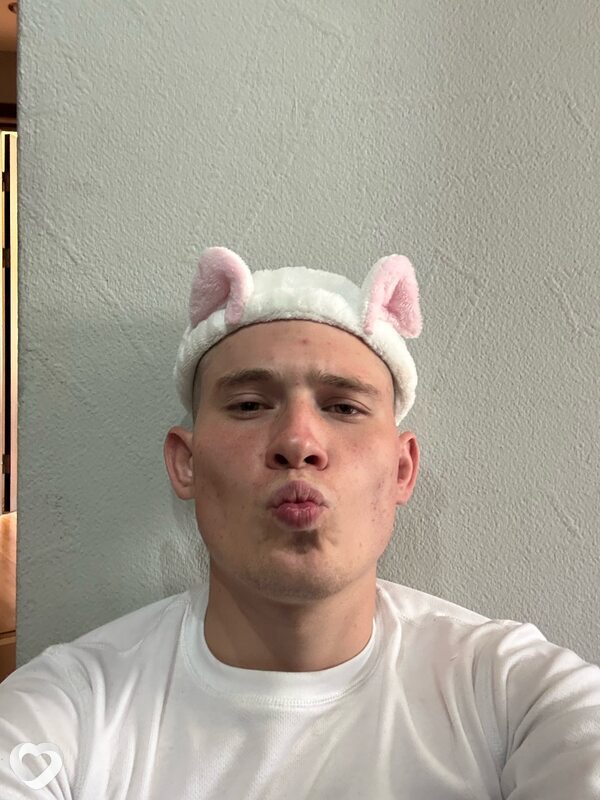 Andrey, 22, Барановичах — анкета №2835189