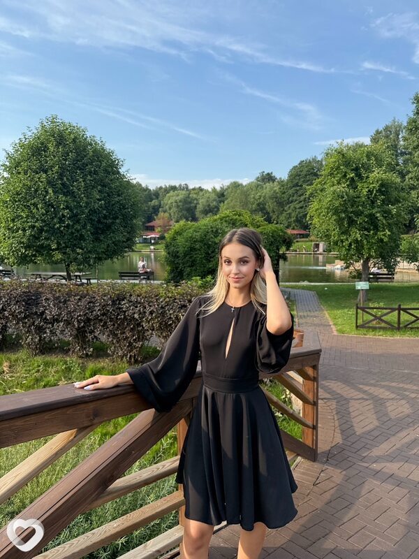 Алена, 20, Москве — анкета №2835476