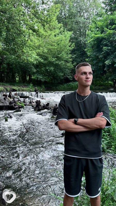 Артем, 31, Минске — анкета №2835727