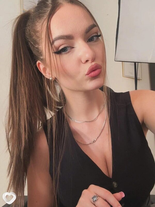 Nina, Фалешты