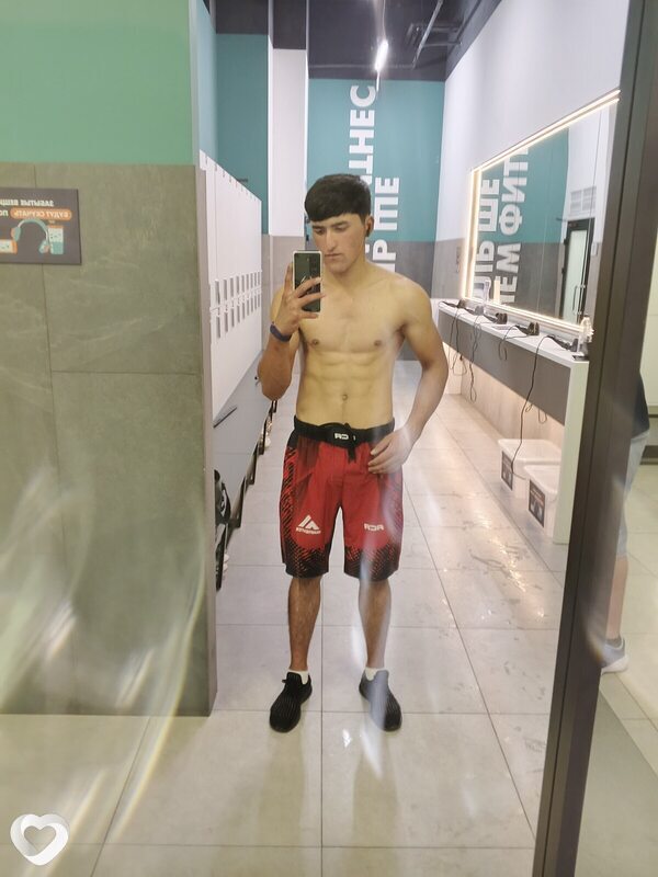 Dilovar Sharipov, 22, Люберцах — анкета №2836090