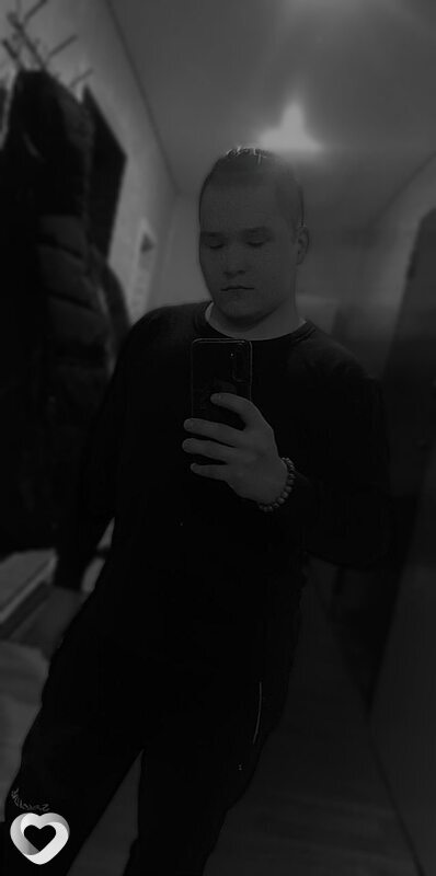 Максим, 26, Тюмени — анкета №2837231