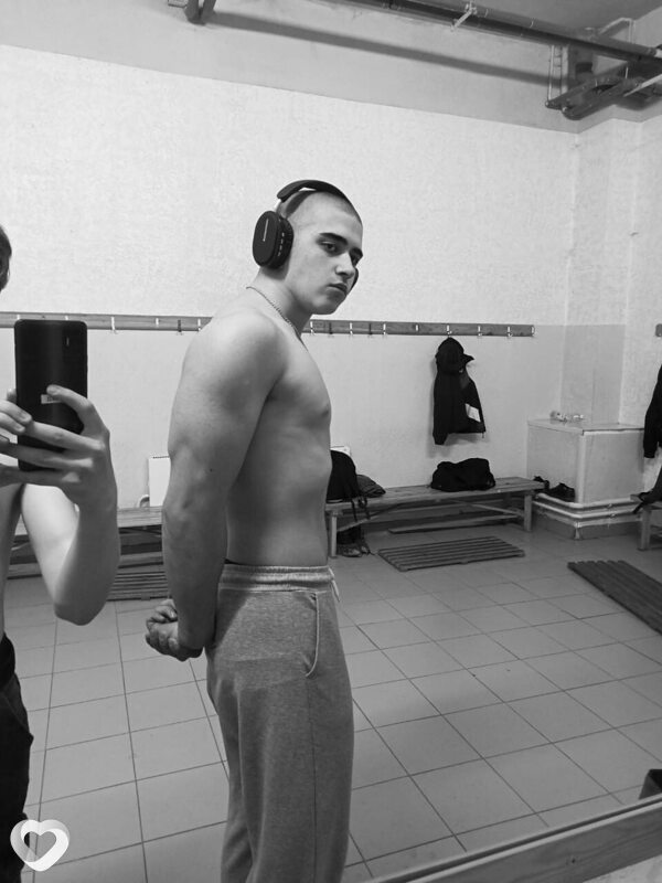 Алексей, 21, Барнауле — анкета №2837791