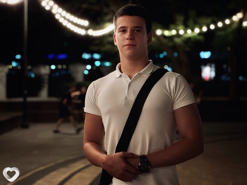 Даниил, 19, Таганроге — анкета №2839583