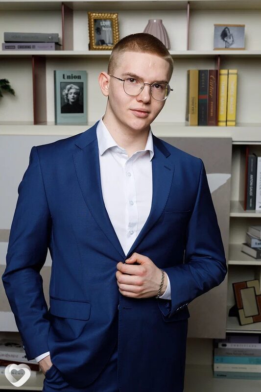 Александр, 22, Москве — анкета №2840154