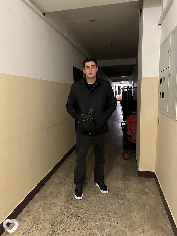 Амир, 23, Москве — анкета №2840519