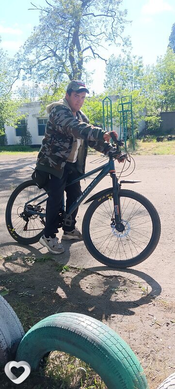 Богдан, 20, Красном Луче — анкета №2840889