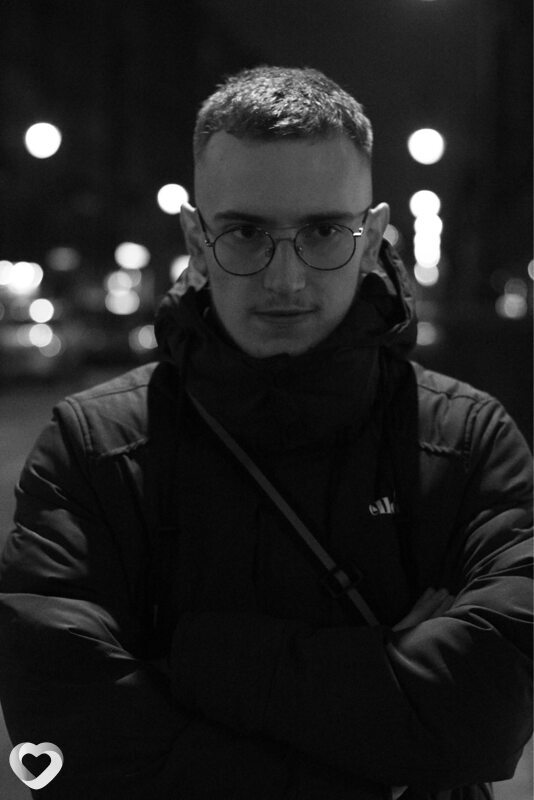Захар, 21, Москве — анкета №2841152