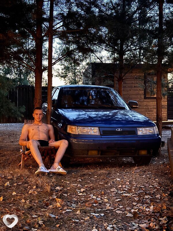 Иван, 19, Екатеринбурге — анкета №2841442