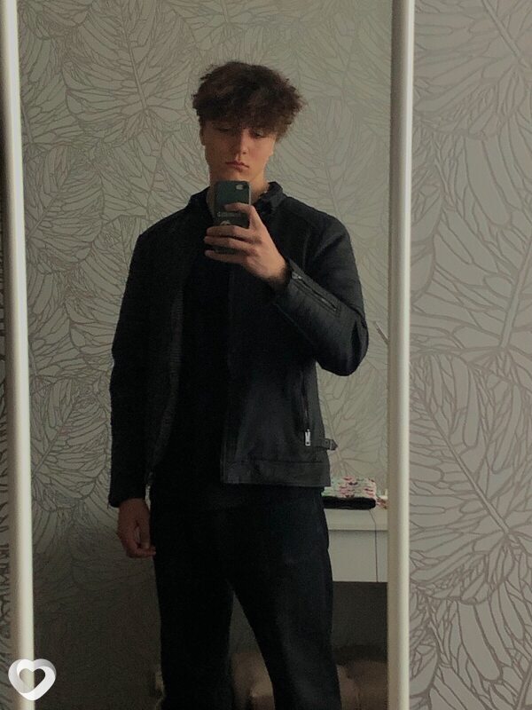 Андрей, 22, Екатеринбурге — анкета №2842386