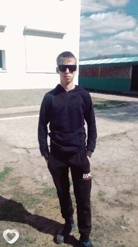 Владимир, 25, Байкальске — анкета №2843527