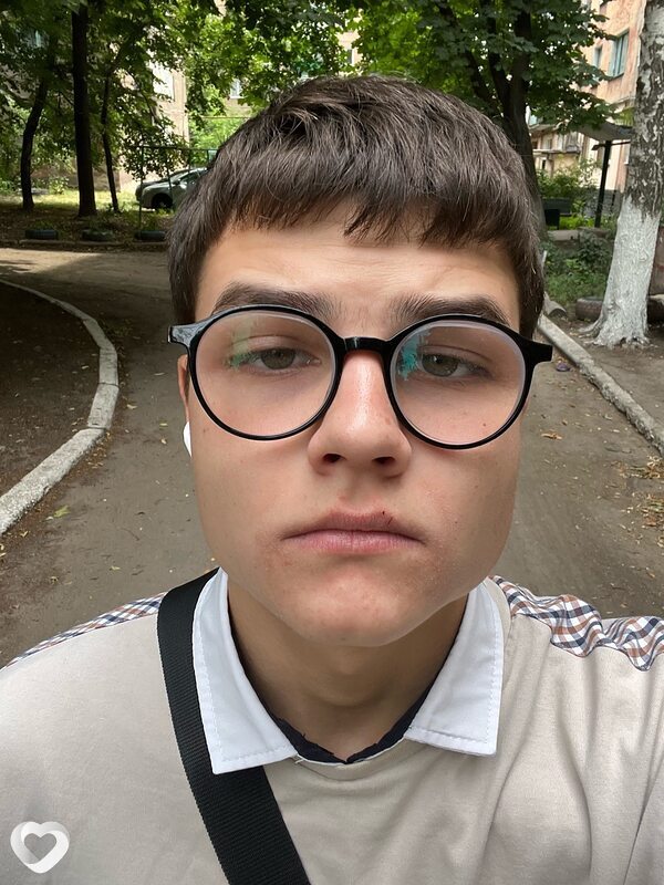 Володя, 18, Макеевке — анкета №2844476