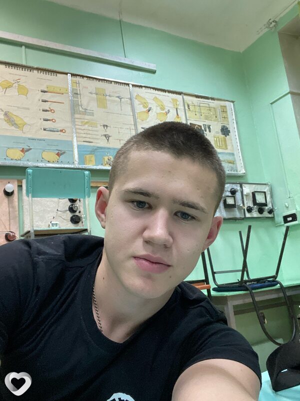 Кирилл, 25, Иркутске — анкета №2845403