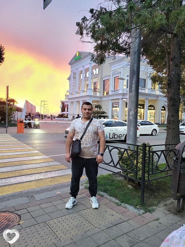 Арон, 41, Сочи — анкета №2845404
