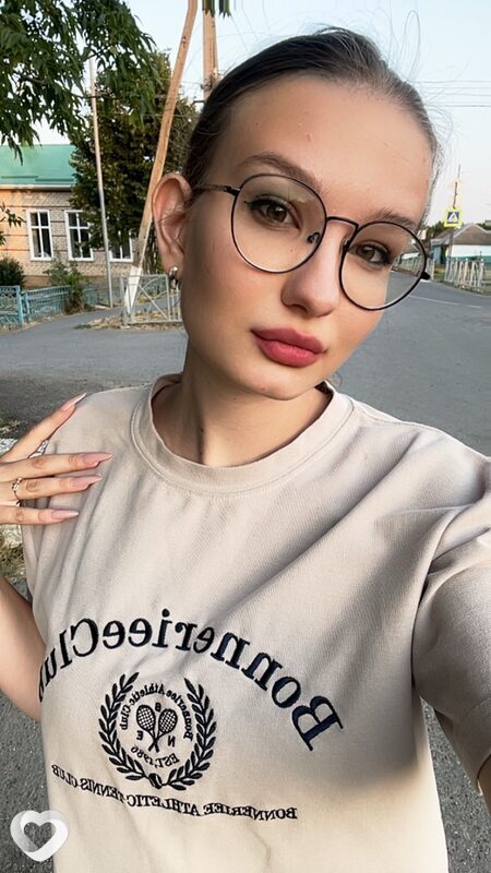 Елизавета, 22, Анапе — анкета №2845833