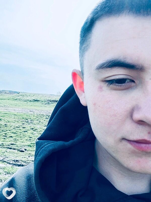 Олег, 21, Южноуральске — анкета №2846314