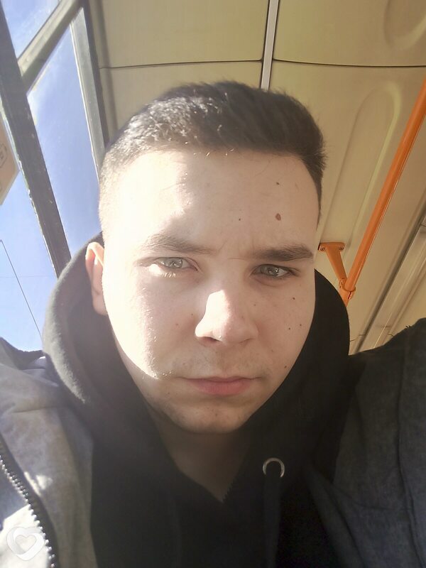 Дима, 22, Москве — анкета №2847078