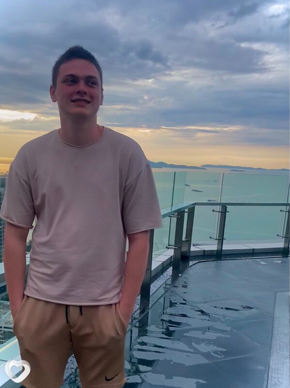 Дмитрий, 22, Красноярске — анкета №2847163