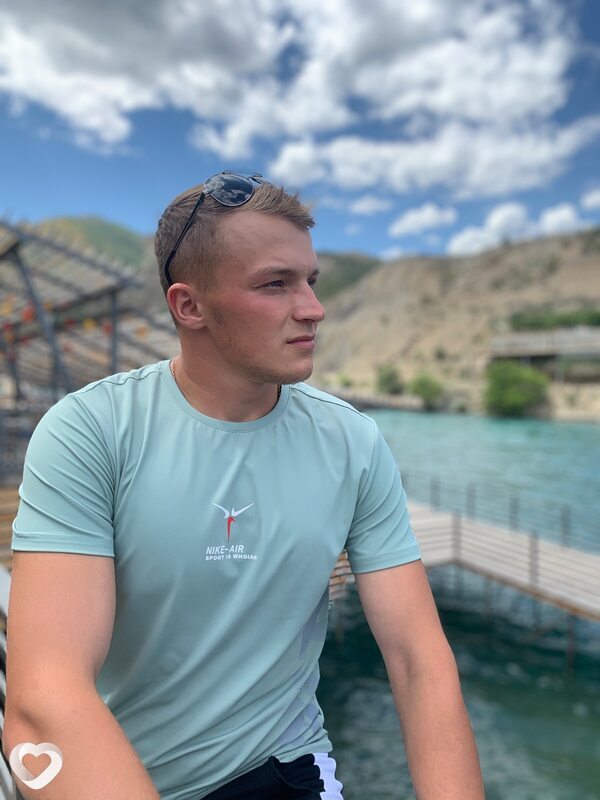 Иван, 26, Новосибирске — анкета №2847385
