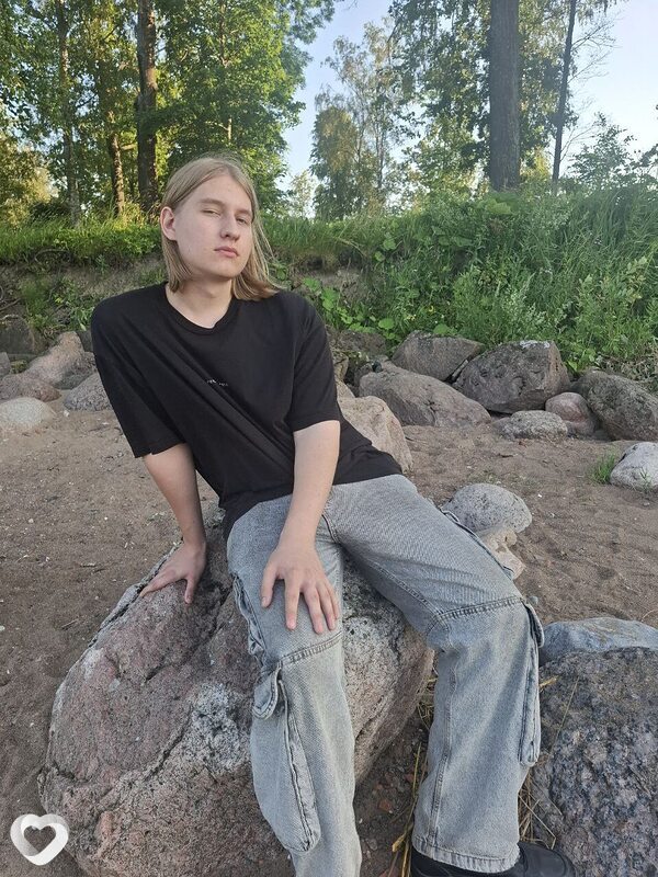 Максим, 19, Орехово-Зуеве — анкета №2847465