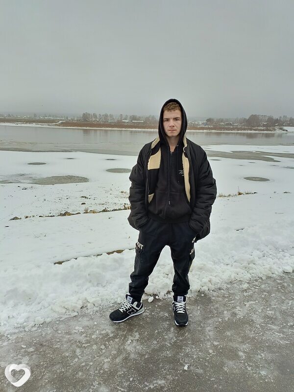 Дмитрий, 19, Сыктывкаре — анкета №2847655