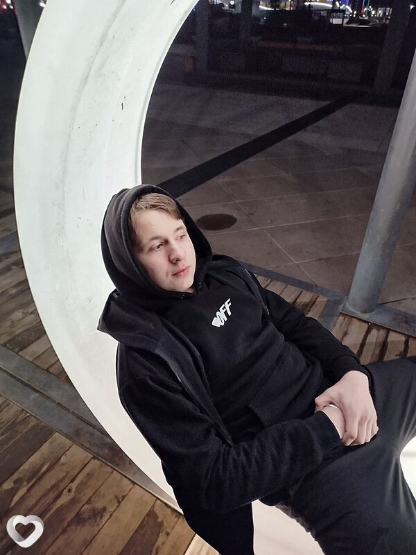 Дмитрий, 19, Кемерове — анкета №2847498