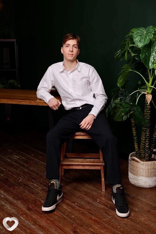Денис, 21, Екатеринбурге — анкета №2848517