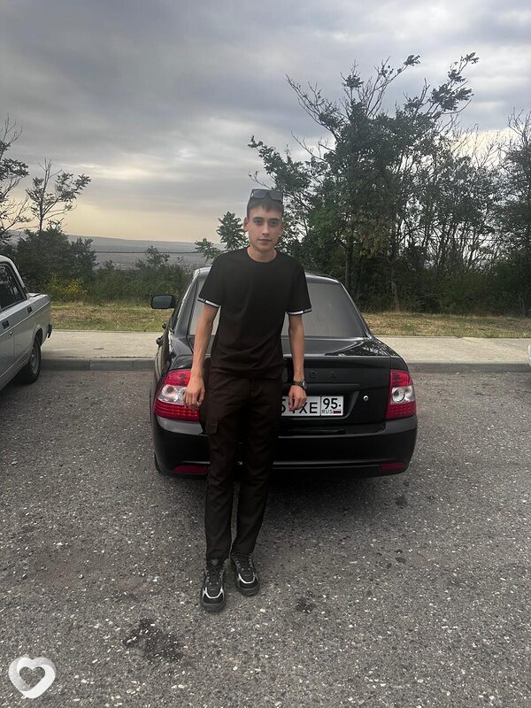 Денис, 23, Уфе — анкета №2849047