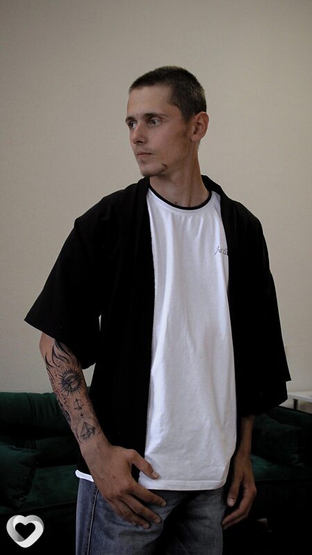Евгений, 21, Новокузнецке — анкета №2849909