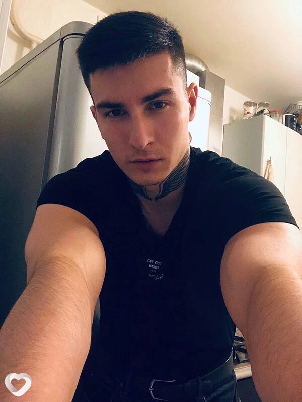 Иван, 23, Москве — анкета №2849782