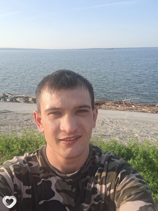 Валерий, 27, Барнауле — анкета №2850053