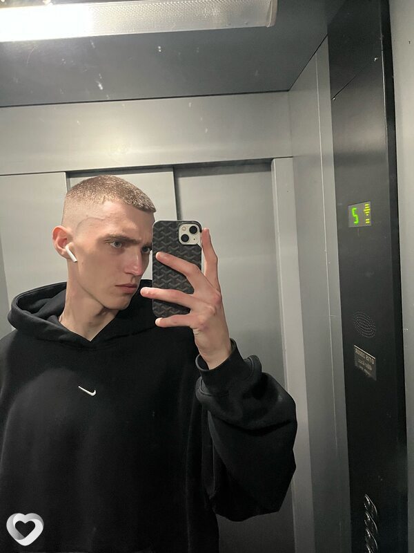 Вадим, 22, Москве — анкета №2850209