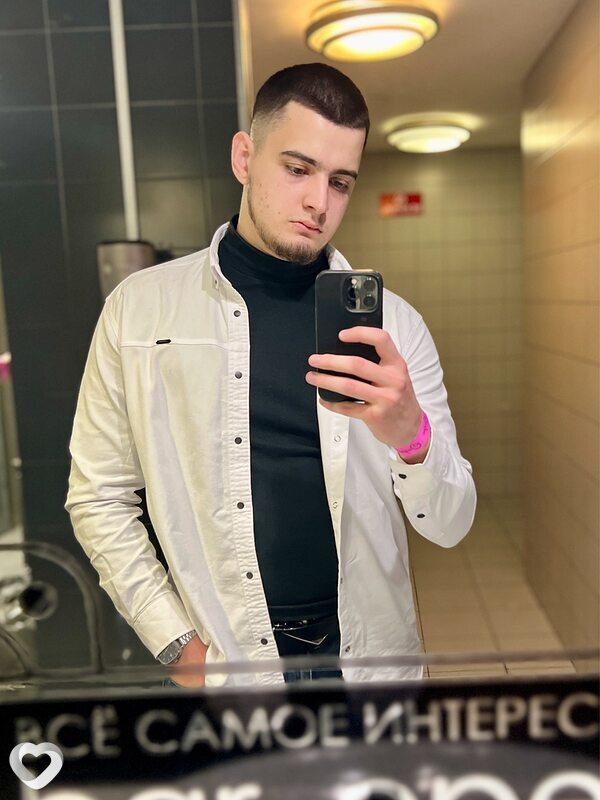 Дмитрий, 24, Барнауле — анкета №2850842