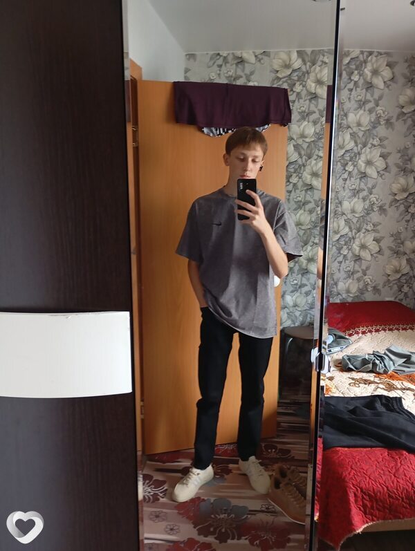 Саша, 24, Свободном — анкета №2850960
