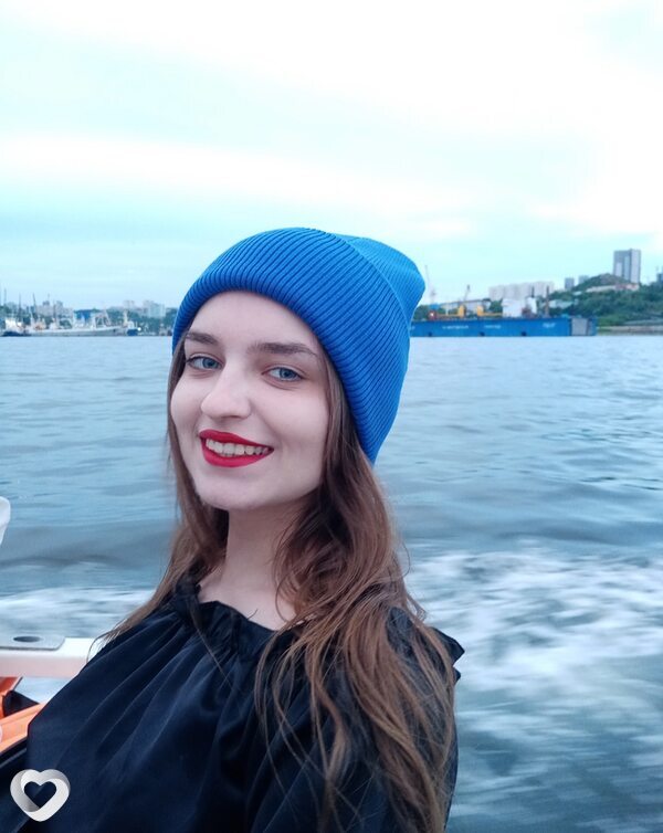 Оля, 21, Абакане — анкета №2850976