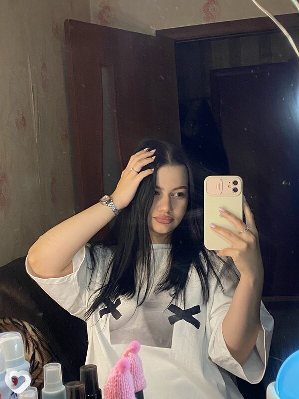 Мила, 18, Барнауле — анкета №2851032
