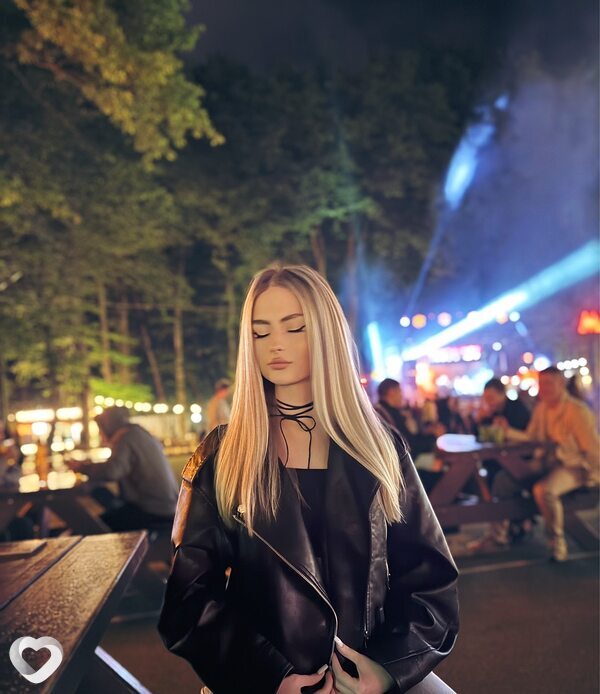 Ульяна, 24, Каменске-Шахтинском — анкета №2851634
