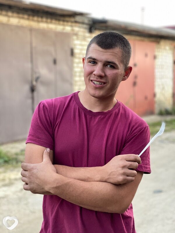 Александр, 22, Орёл — анкета №2851635