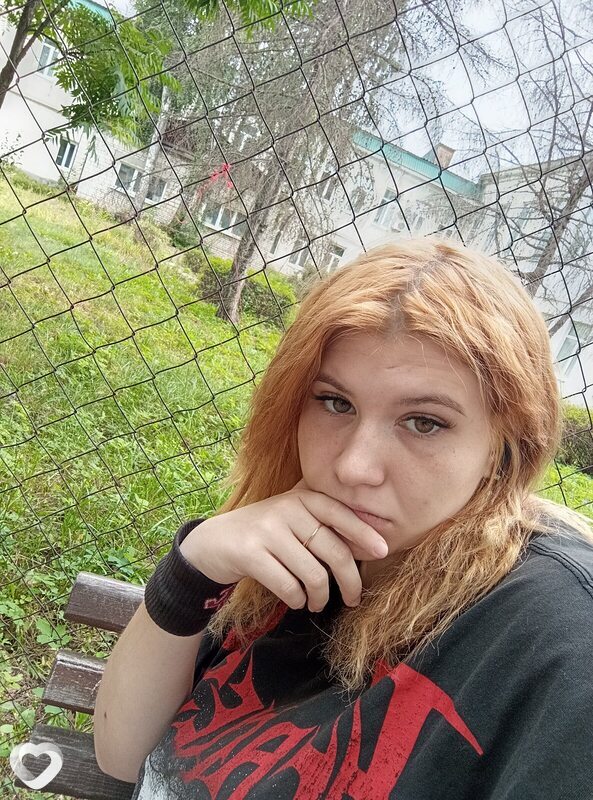Алёна, 19, Кузнецке — анкета №2851837