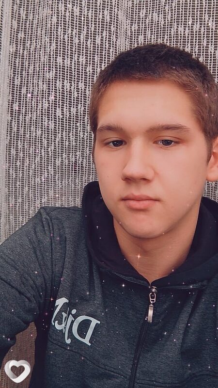 Artem, 19, Красноперекопске — анкета №2852782