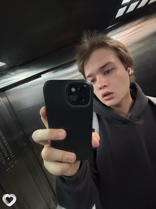 Влад, 22, Москве — анкета №2852854