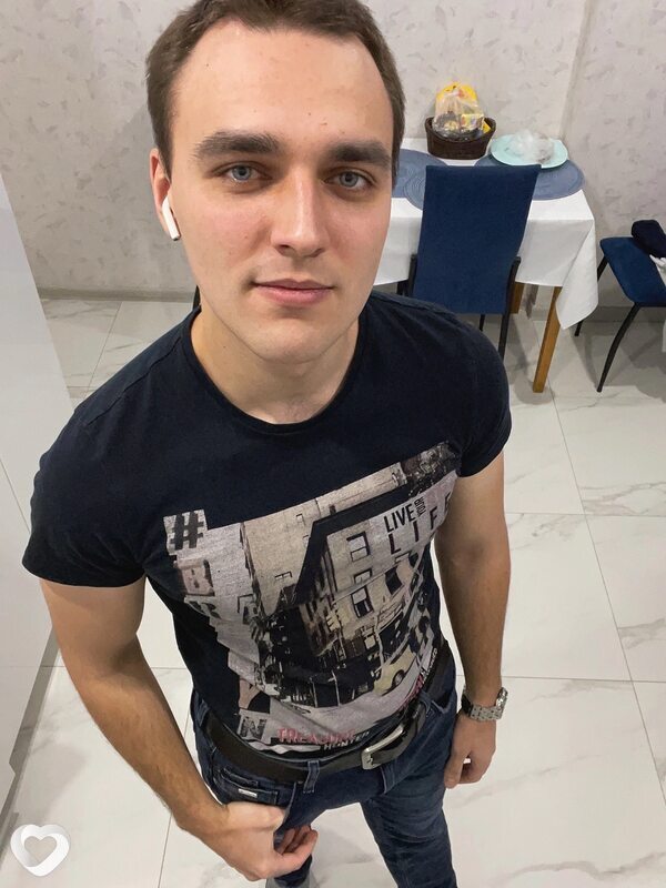 Илья, 26, Саратове — анкета №2853147