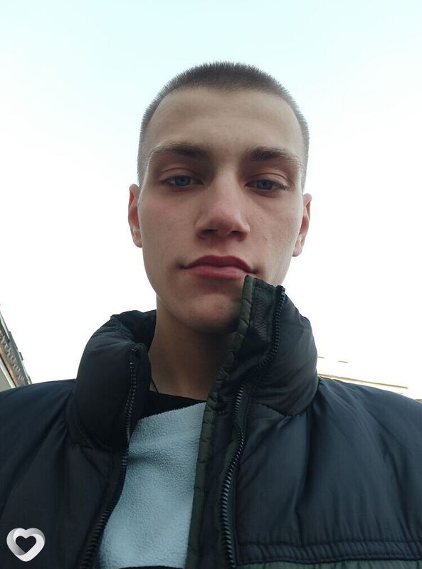 Вадим, 20, Москве — анкета №2853278