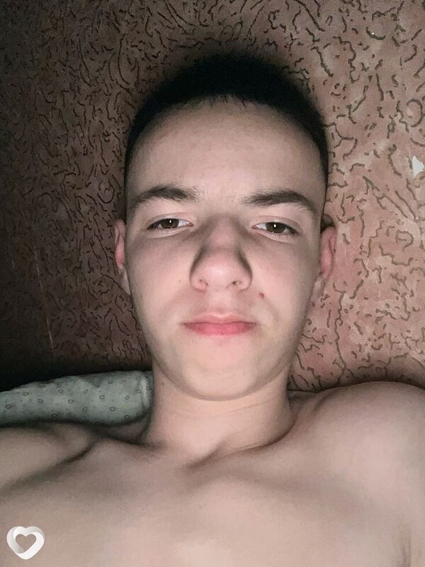 Максим, 19, Экибастузе — анкета №2853920