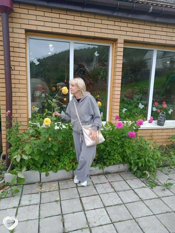 Вика, 46, Ангарске — анкета №2854904