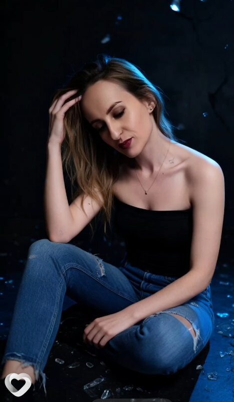 Алёна, 35, Лунинце — анкета №2855032