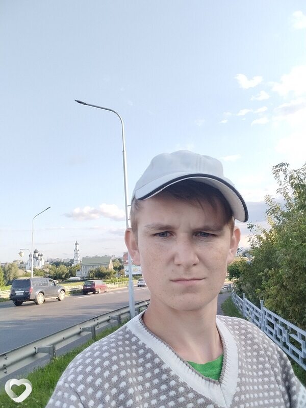 Рома, 21, Пинске — анкета №2855091