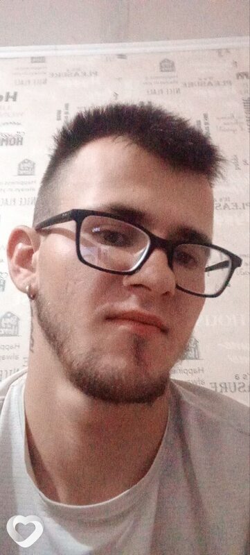 Андрей, 22, Могилев — анкета №2855694